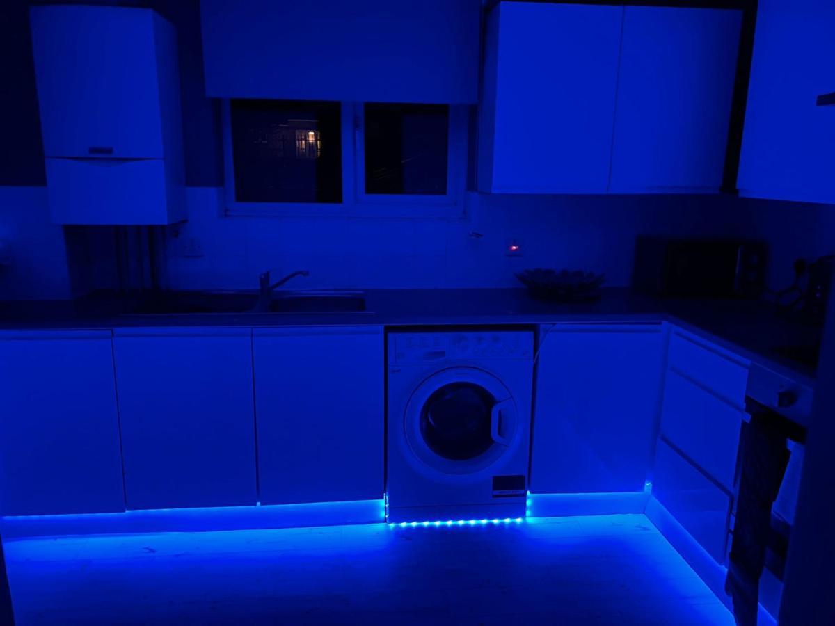 Lovely, Two Bedroom Apartment Central Location ロンドン エクステリア 写真